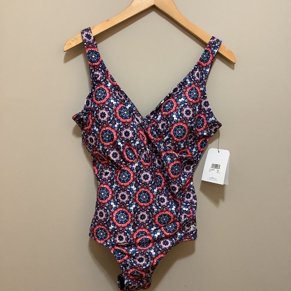 Dolphin Swimwear Aquashape One Piece NWT - Picture 1 of 8